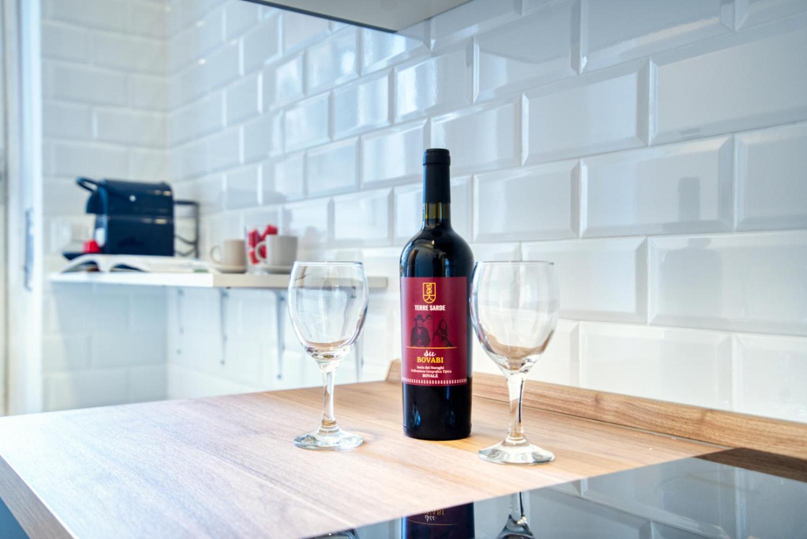 Italianflat - Elegant Suites With Balcony In Navigli Milan Luaran gambar