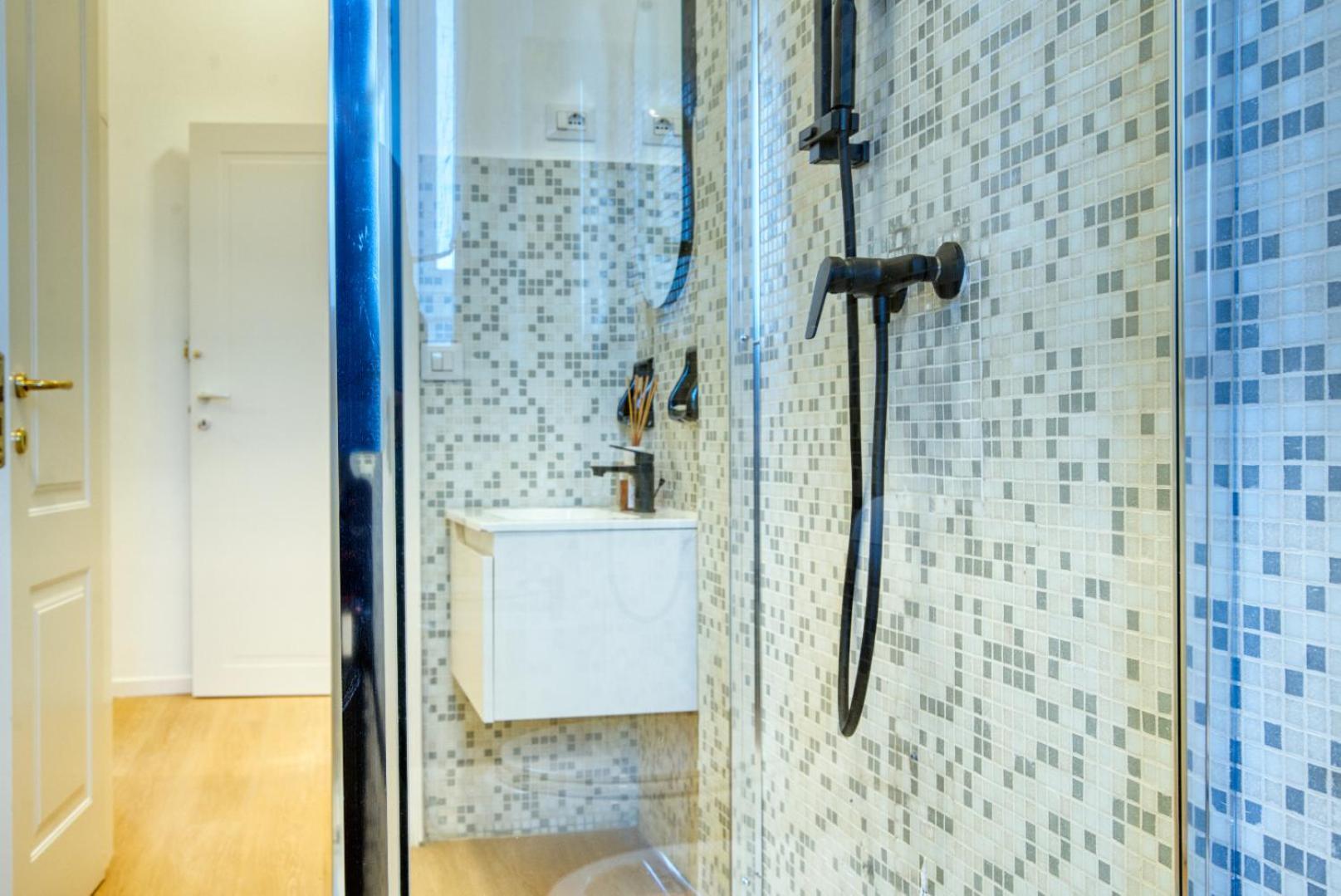 Italianflat - Elegant Suites With Balcony In Navigli Milan Luaran gambar