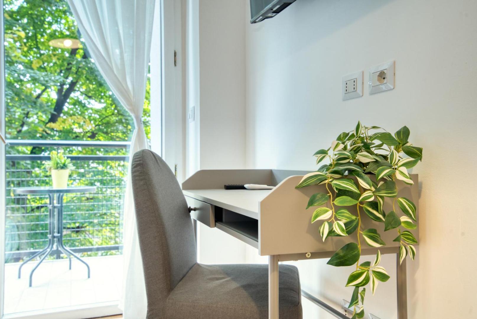 Italianflat - Elegant Suites With Balcony In Navigli Milan Luaran gambar