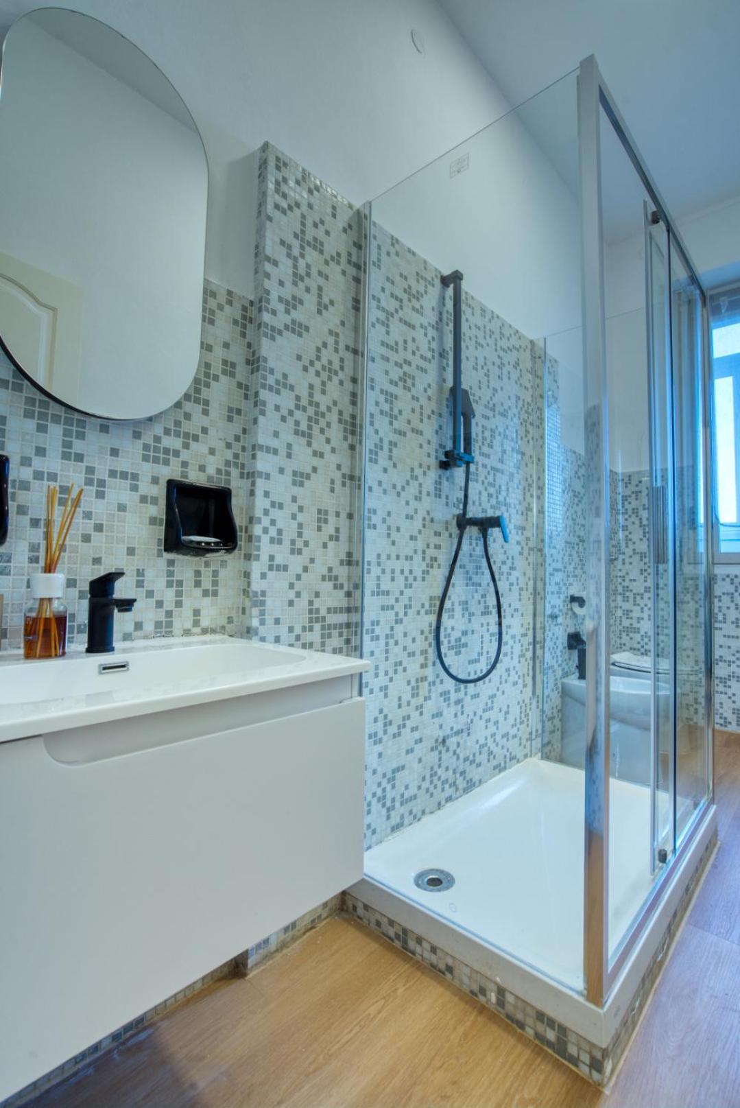 Italianflat - Elegant Suites With Balcony In Navigli Milan Luaran gambar