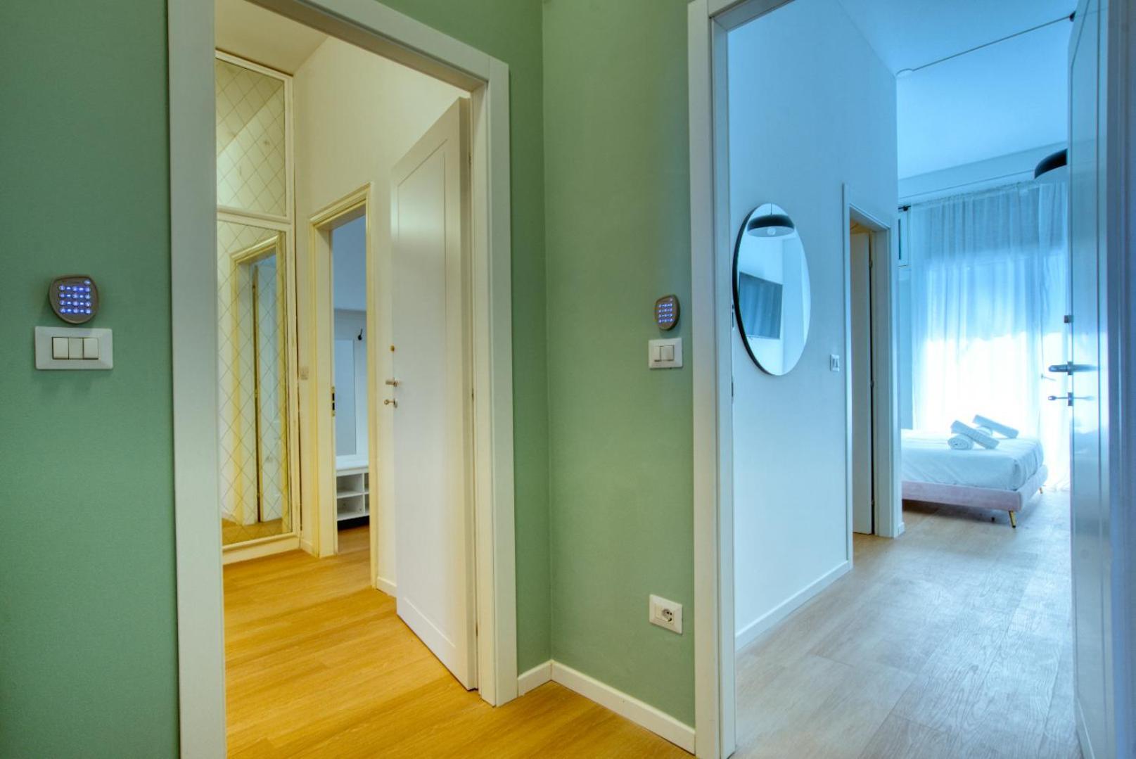 Italianflat - Elegant Suites With Balcony In Navigli Milan Luaran gambar